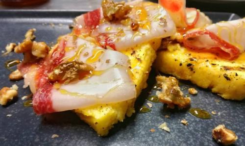 Polenta noci e lardo